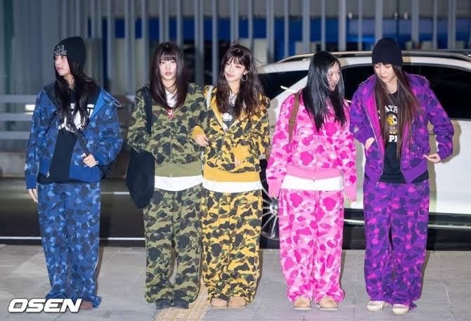 NEW JEANS x BAPE SWEAT SUIT SET[NON OFFICIAL][PRE ORDER]