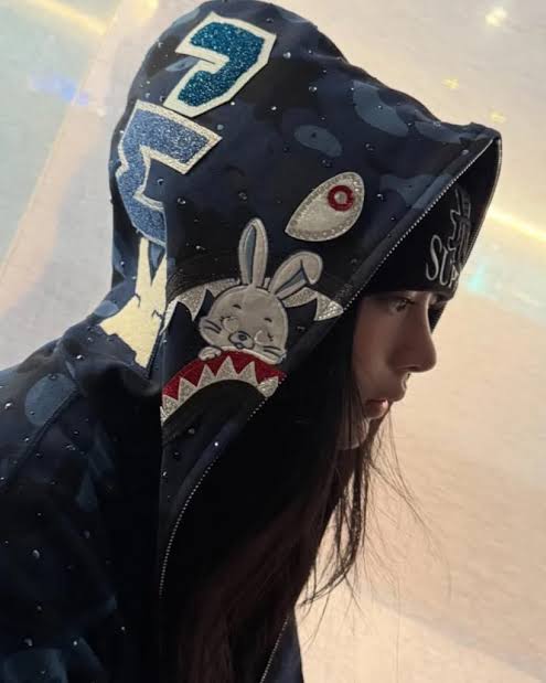 NEW JEANS x BAPE SWEAT SUIT SET[NON OFFICIAL][PRE ORDER]